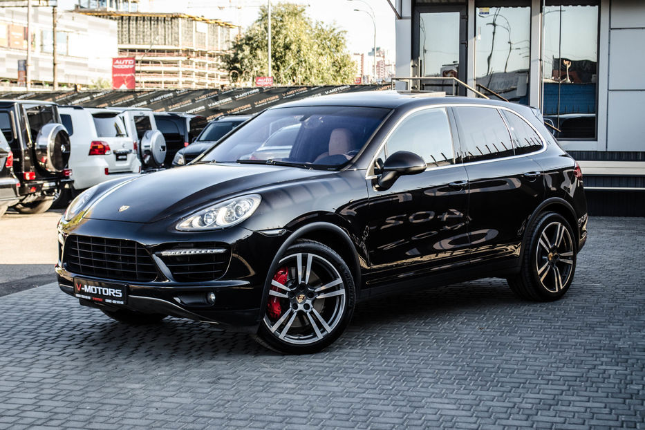 Продам Porsche Cayenne Turbo 2013 года в Киеве