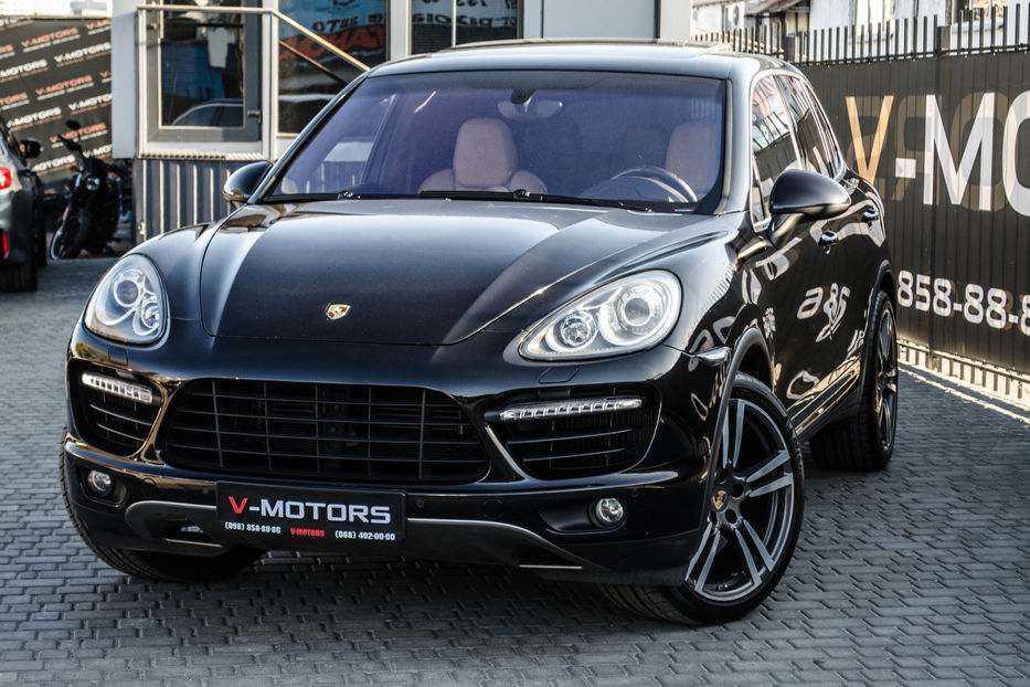 Продам Porsche Cayenne Turbo 2013 года в Киеве