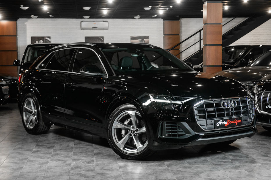 Продам Audi Q8 S-line 2018 года в Одессе