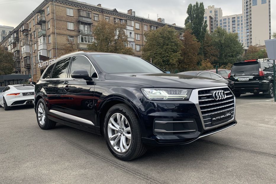 Продам Audi Q7 2016 года в Киеве