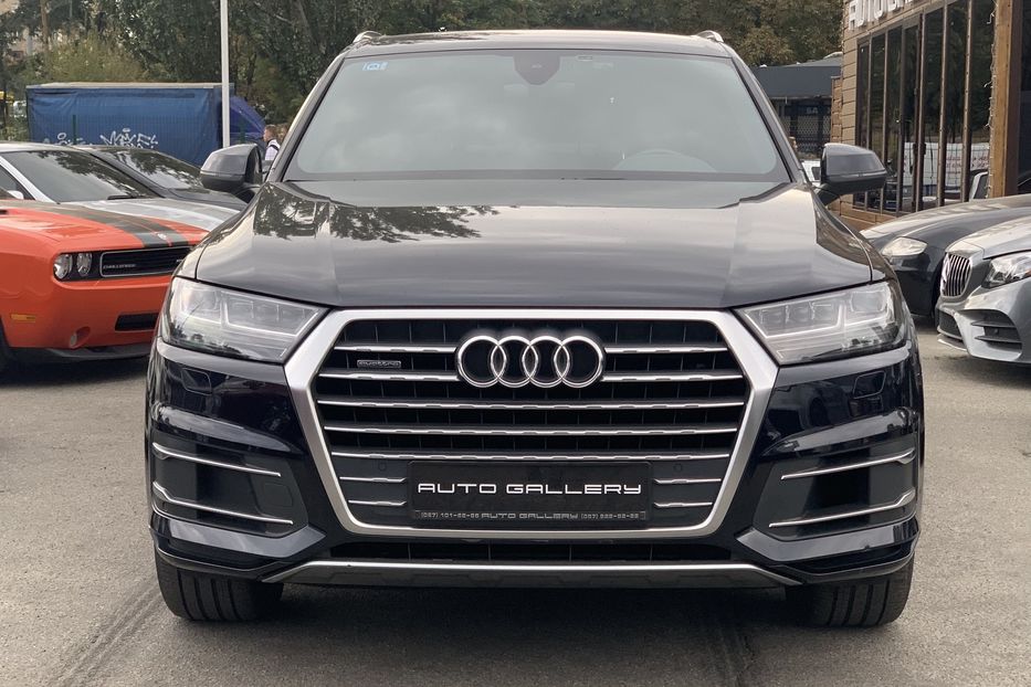 Продам Audi Q7 2016 года в Киеве