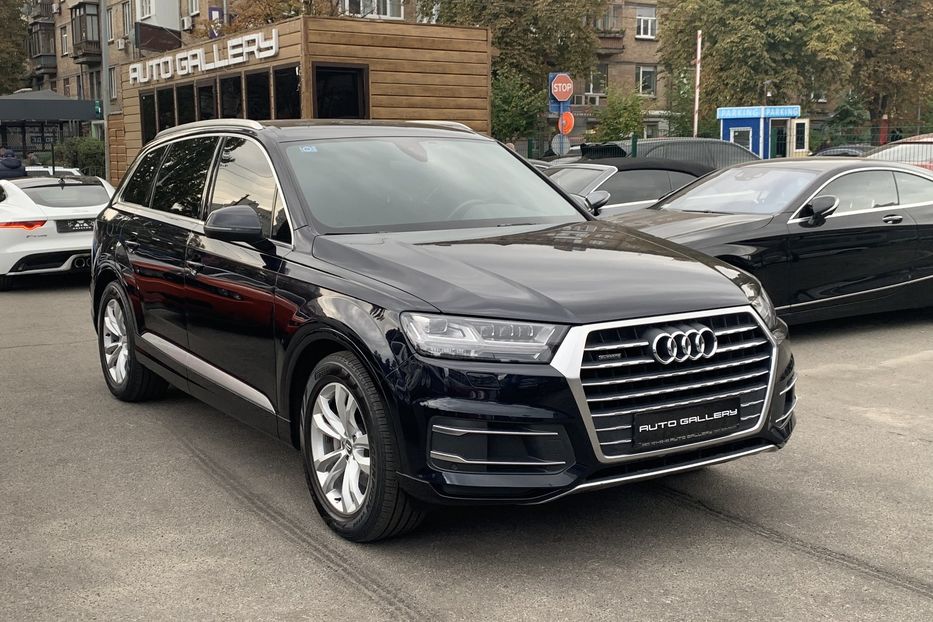 Продам Audi Q7 2016 года в Киеве