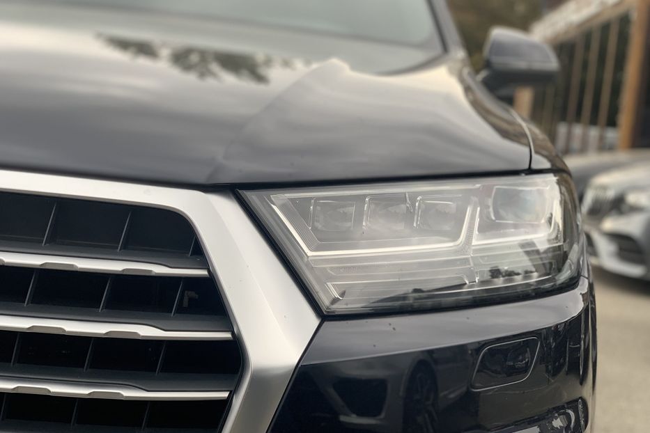 Продам Audi Q7 2016 года в Киеве