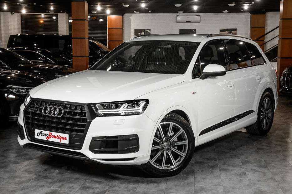 Продам Audi Q7 2016 года в Одессе