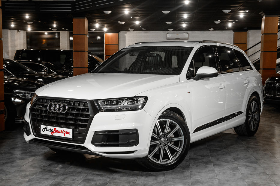 Продам Audi Q7 2016 года в Одессе