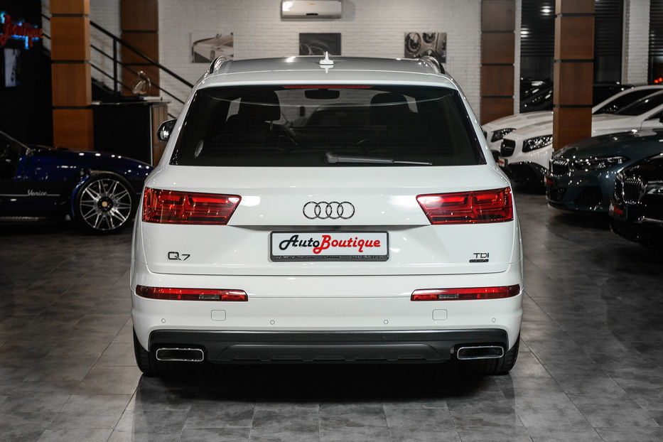 Продам Audi Q7 2016 года в Одессе