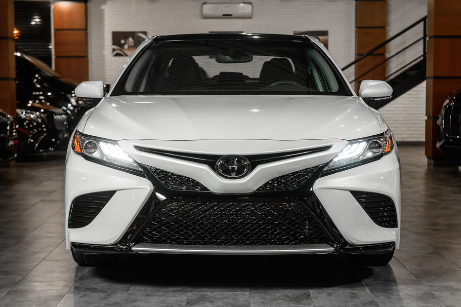 Продам Toyota Camry XSE 2018 года в Одессе