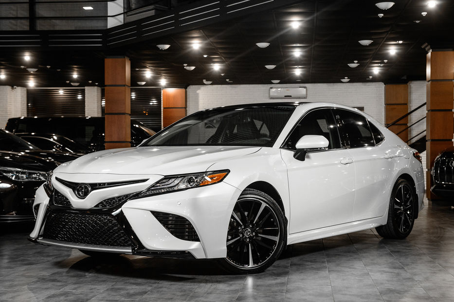 Продам Toyota Camry XSE 2018 года в Одессе