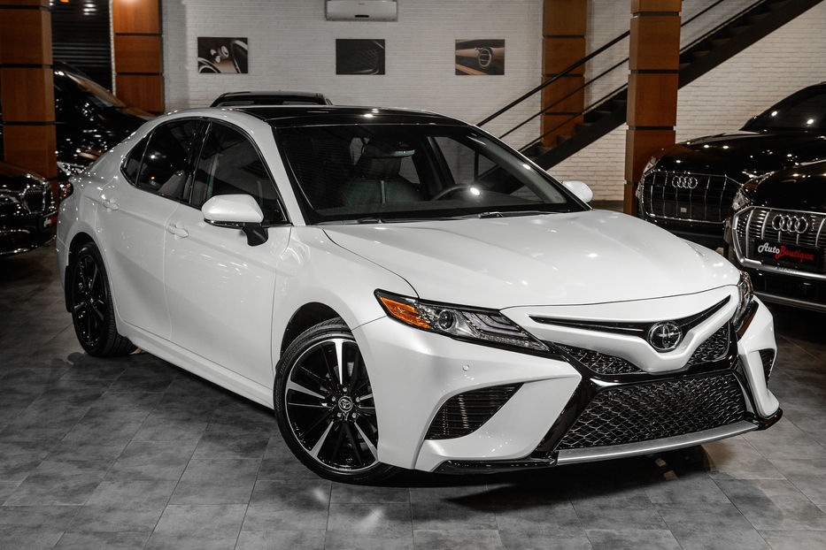 Продам Toyota Camry XSE 2018 года в Одессе