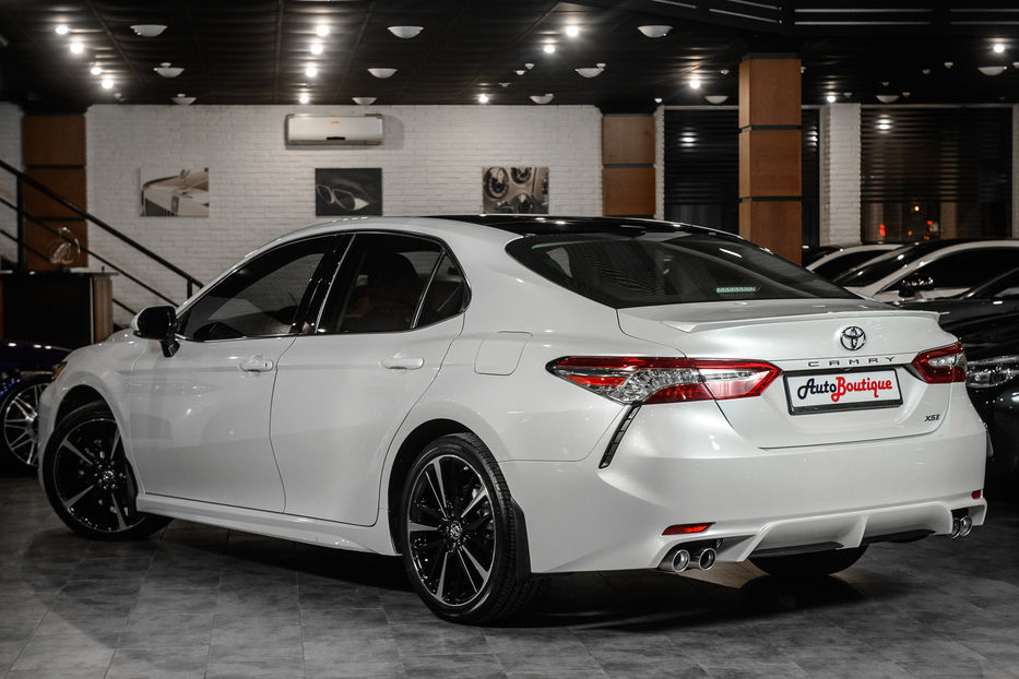 Продам Toyota Camry XSE 2018 года в Одессе