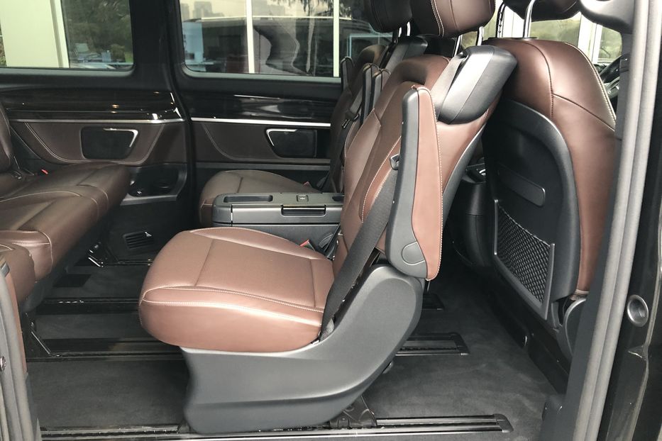 Продам Mercedes-Benz V-Class 250 AMG Extra long 4 Matic 2018 года в Киеве