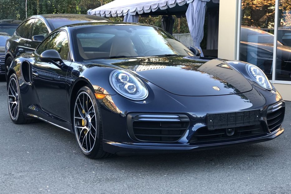 Продам Porsche 911 Turbo S 2016 года в Киеве