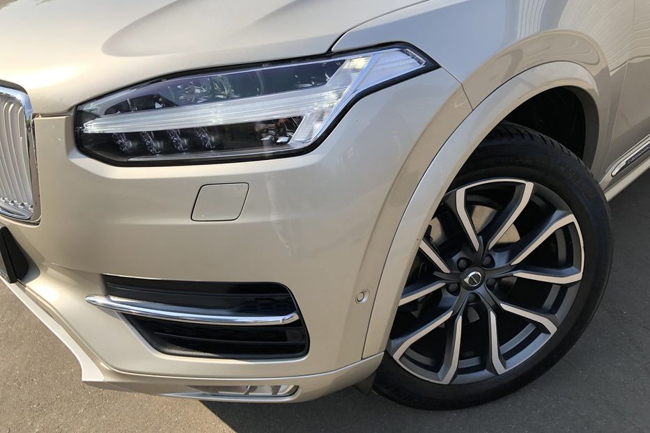 Продам Volvo XC90 Inscription D5 Официальный 2015 года в Киеве