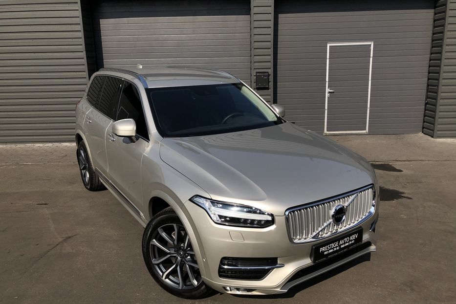 Продам Volvo XC90 Inscription D5 Официальный 2015 года в Киеве