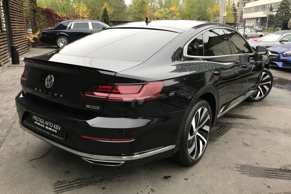 Продам Volkswagen Arteon R-Line 2.0 TSI 4MOTION 2017 года в Киеве