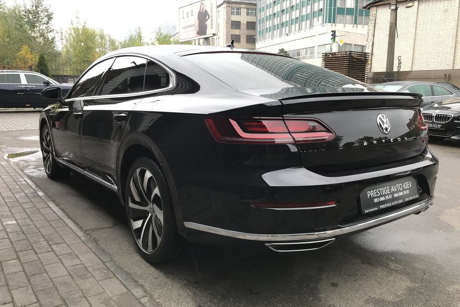 Продам Volkswagen Arteon R-Line 2.0 TSI 4MOTION 2017 года в Киеве