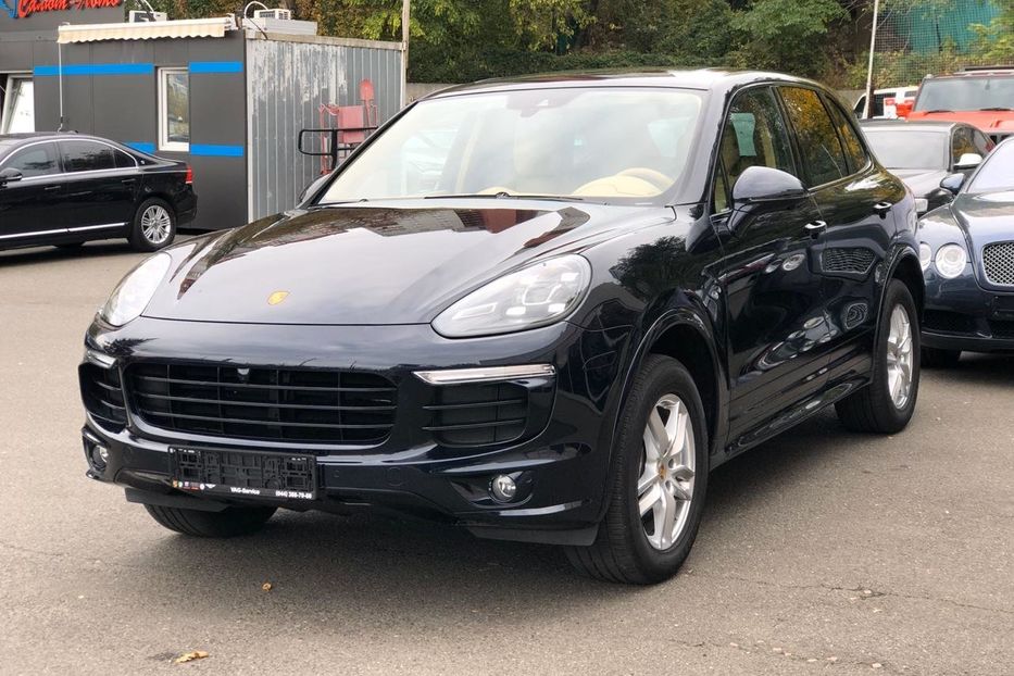 Продам Porsche Cayenne 3.6 2015 года в Киеве