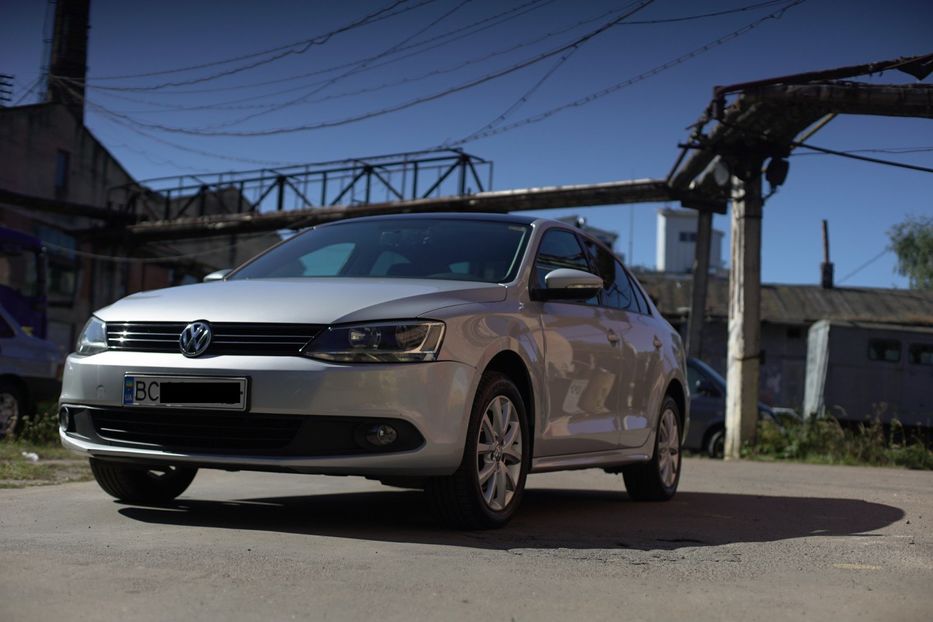 Продам Volkswagen Jetta 2012 года в Львове