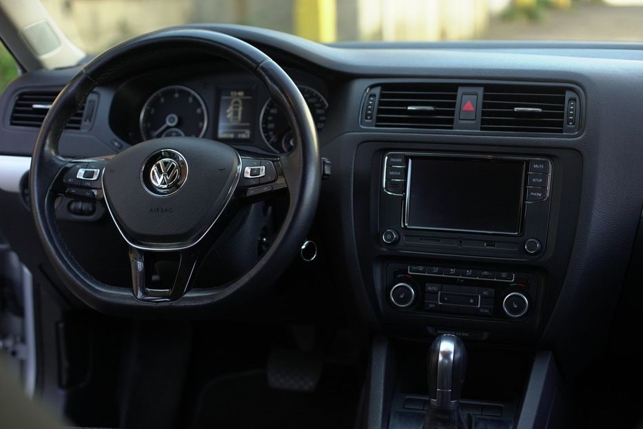 Продам Volkswagen Jetta 2012 года в Львове