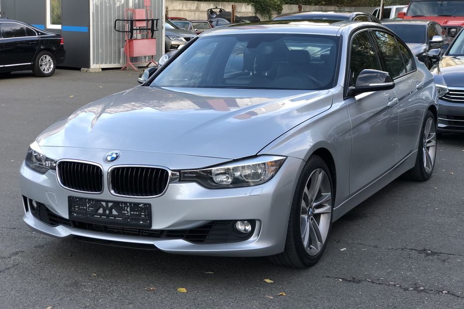 Продам BMW 328 Sport 2014 года в Киеве