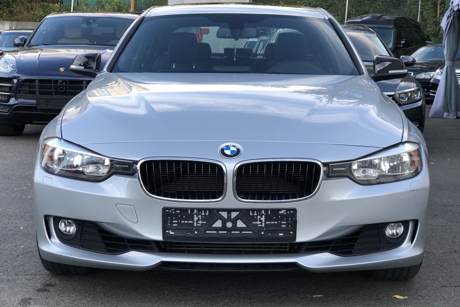 Продам BMW 328 Sport 2014 года в Киеве