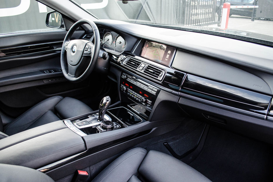Продам BMW 730 Ld 2014 года в Киеве