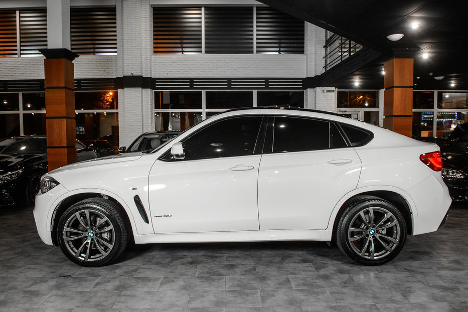 Продам BMW X6  xDrive 30d 2016 года в Одессе