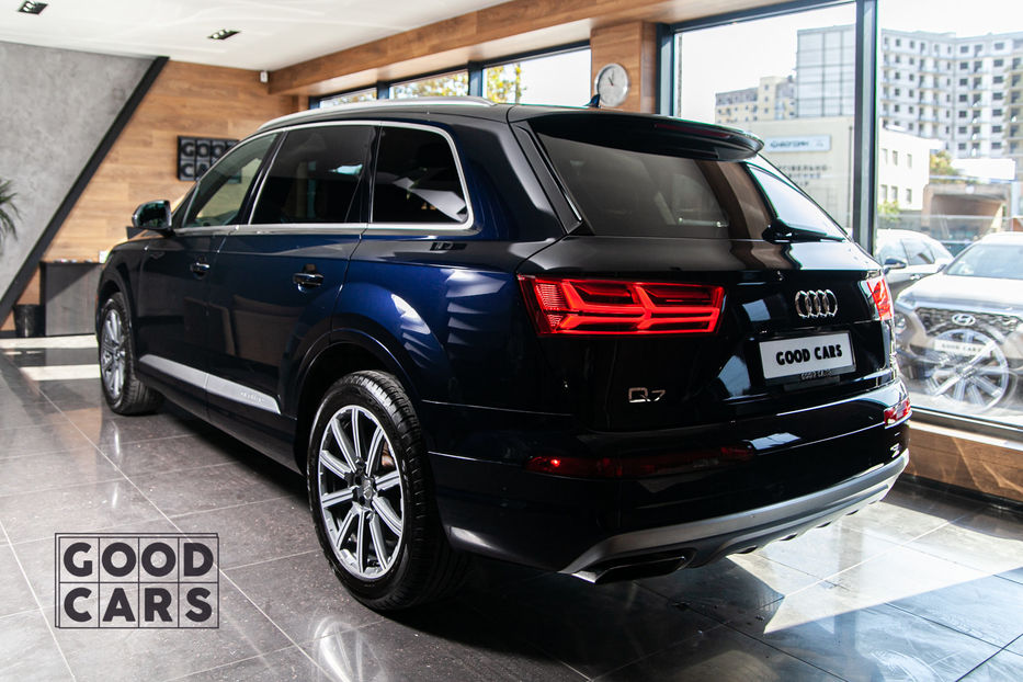 Продам Audi Q7 Panorama + 2017 года в Одессе