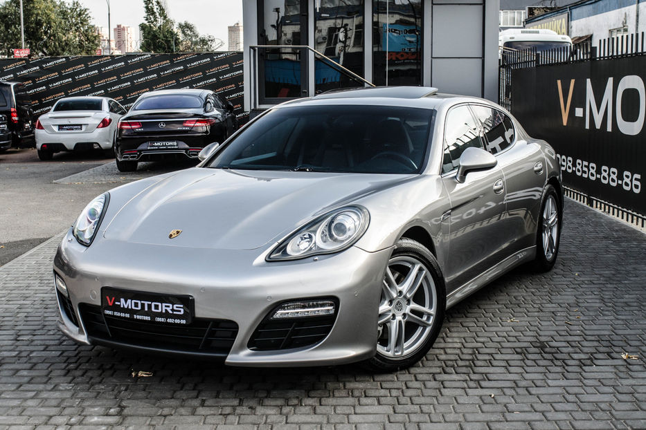 Продам Porsche Panamera 4S 2010 года в Киеве