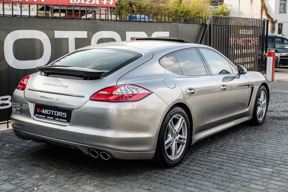 Продам Porsche Panamera 4S 2010 года в Киеве