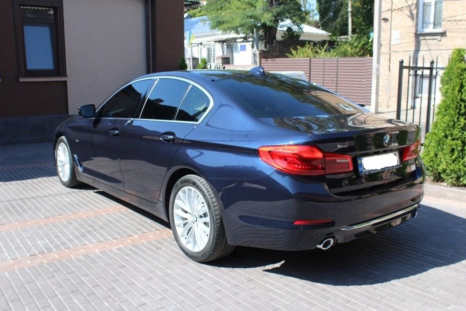 Продам BMW 520 Xdrive 20d 2016 года в Киеве