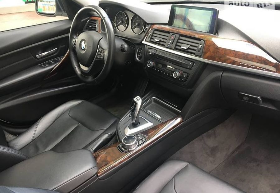 Продам BMW 328 Xdrive 2013 года в Днепре