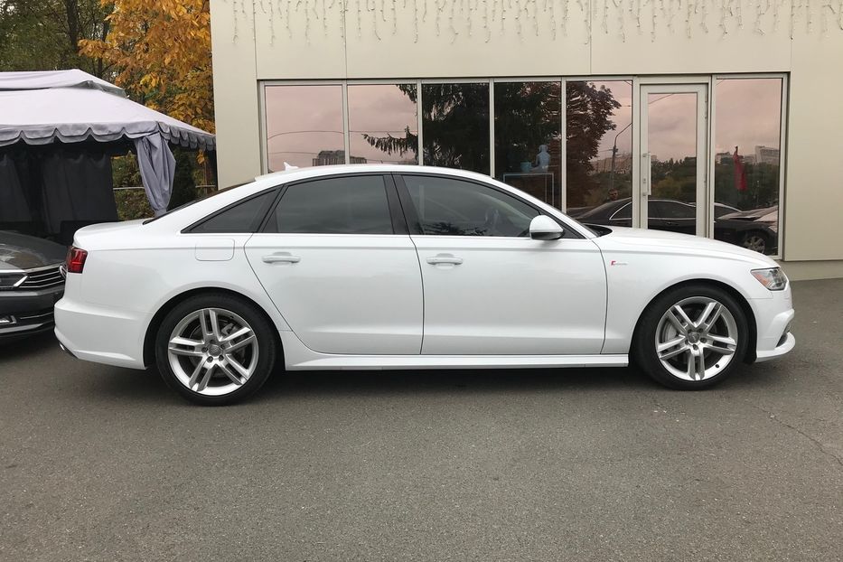 Продам Audi A6 S-line quattro 3.0 TFSI  2015 года в Киеве