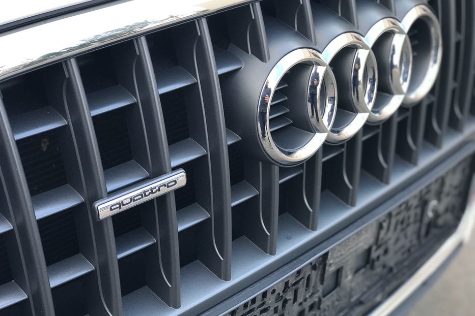 Продам Audi Q3 2.0TDI quattro 2013 года в Киеве