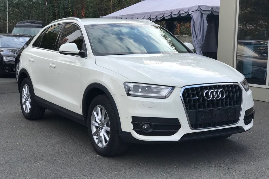 Продам Audi Q3 2.0TDI quattro 2013 года в Киеве