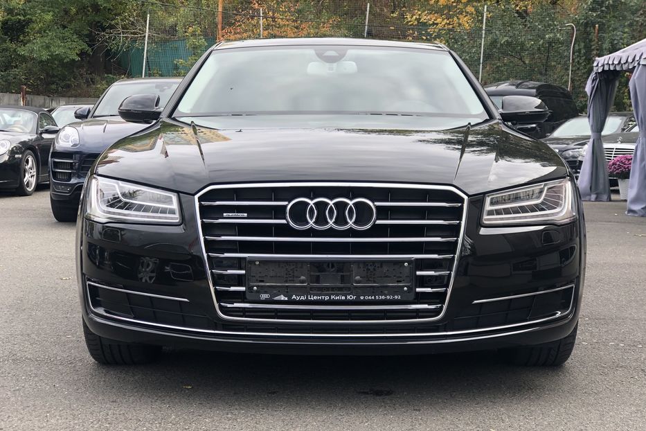 Продам Audi A8 3.0 TD Quattro 2017 года в Киеве