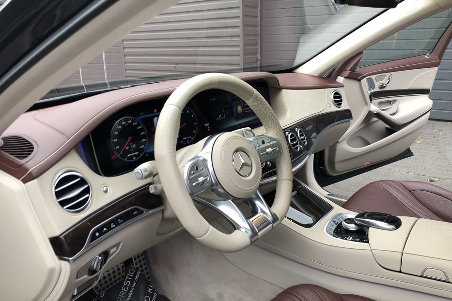 Продам Mercedes-Benz S-Class S63 AMG 4MATIC+ Long 2018 года в Киеве