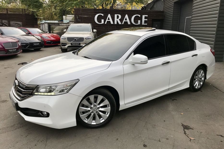 Продам Honda Accord Executive 2015 года в Киеве