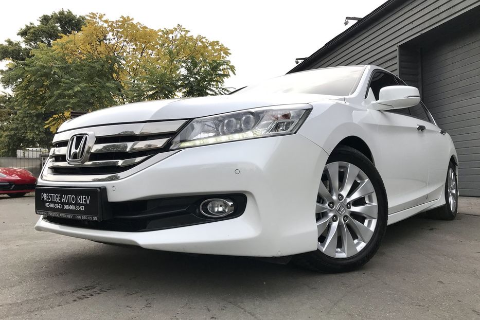 Продам Honda Accord Executive 2015 года в Киеве