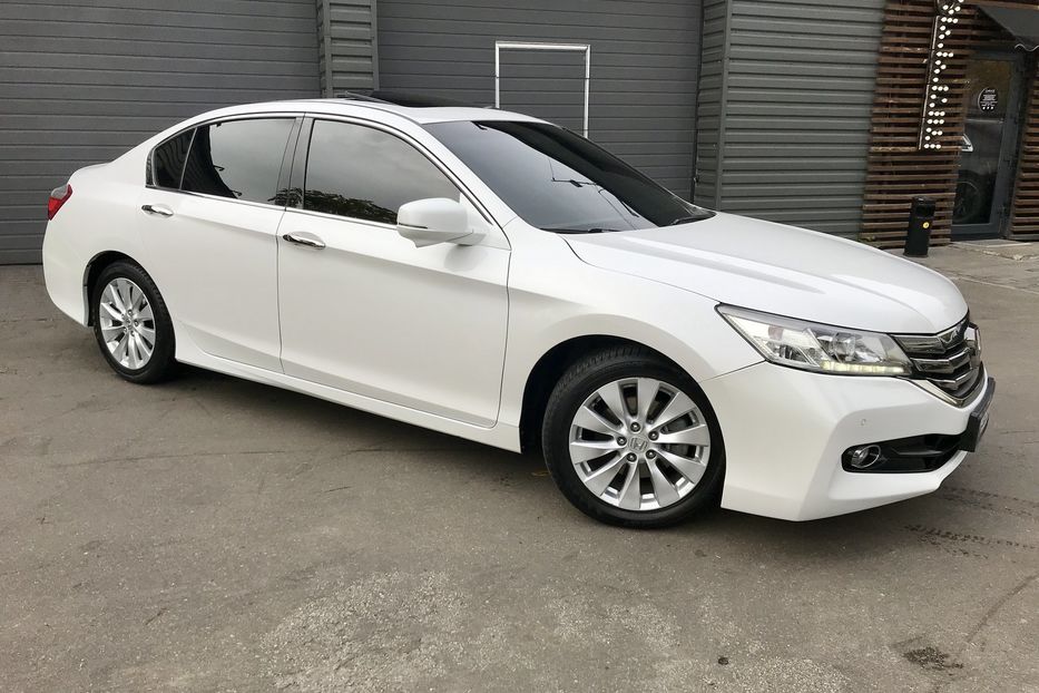 Продам Honda Accord Executive 2015 года в Киеве