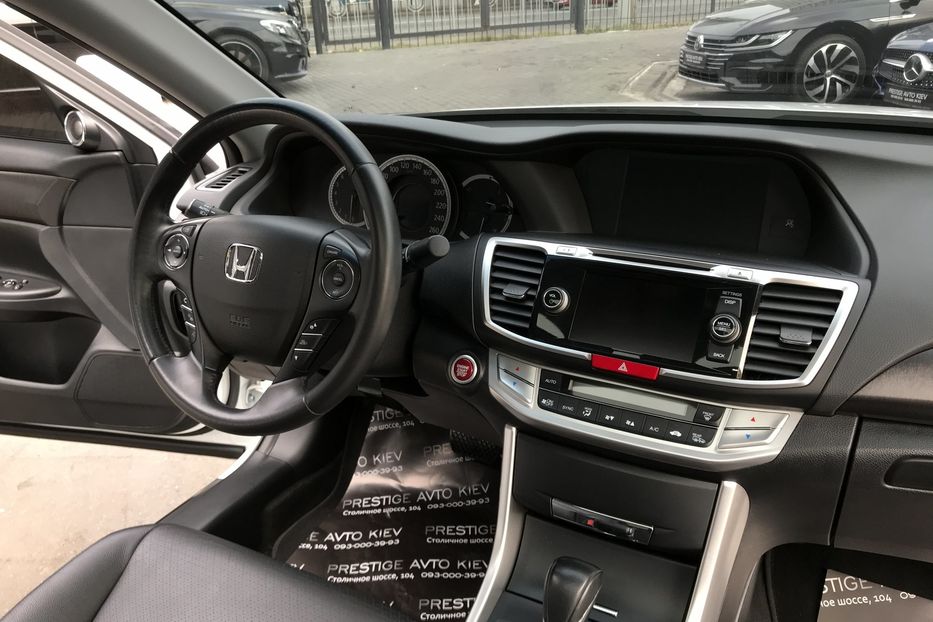 Продам Honda Accord Executive 2015 года в Киеве