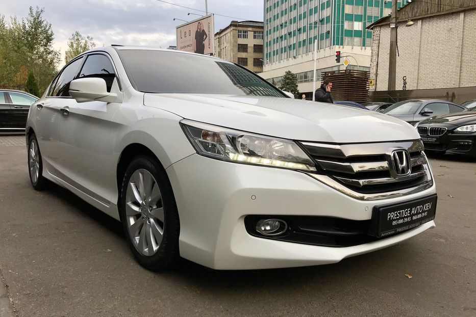 Продам Honda Accord Executive 2015 года в Киеве