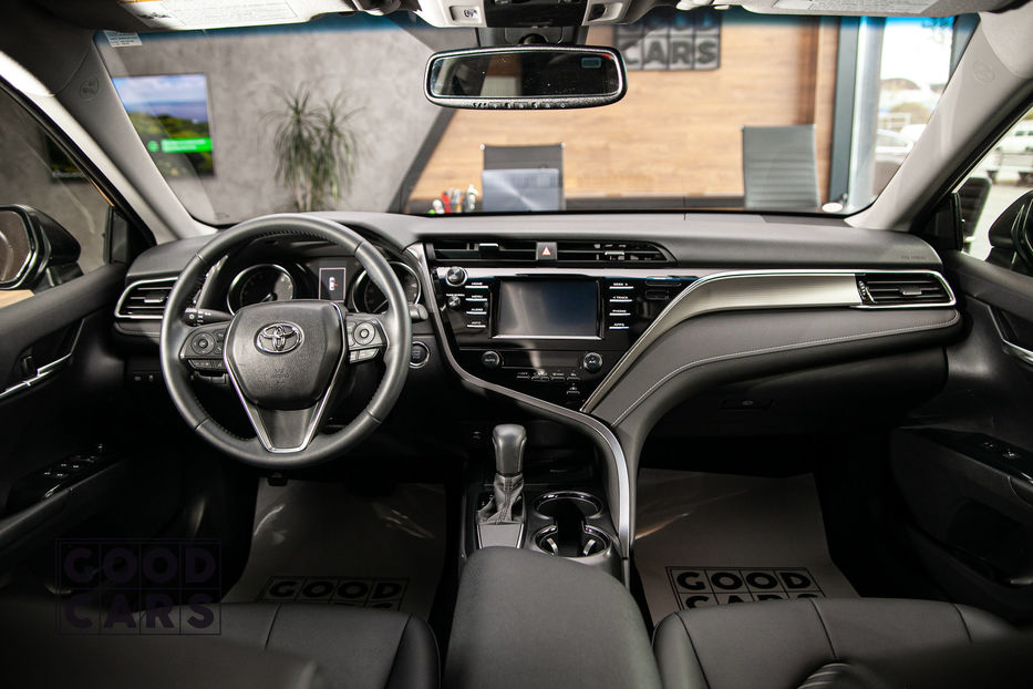 Продам Toyota Camry V70 204л.с 8АКПП Prestige 2018 года в Одессе