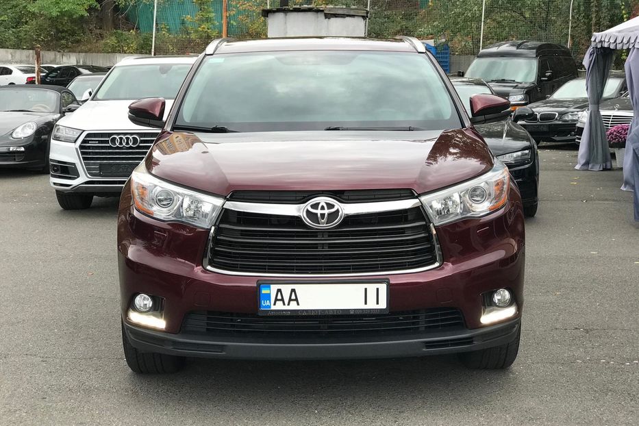 Продам Toyota Highlander ELEGANCE 2014 года в Киеве