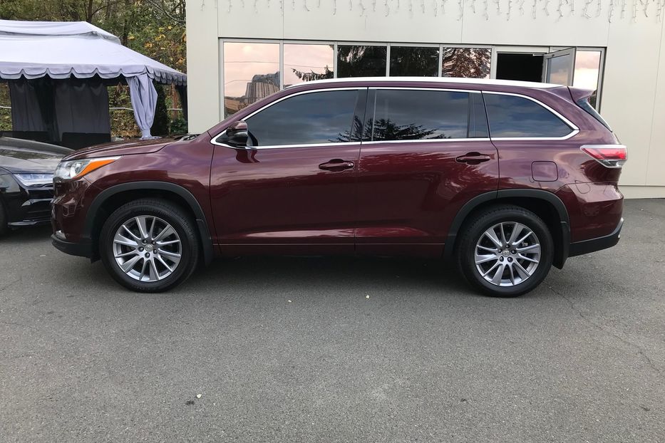 Продам Toyota Highlander ELEGANCE 2014 года в Киеве