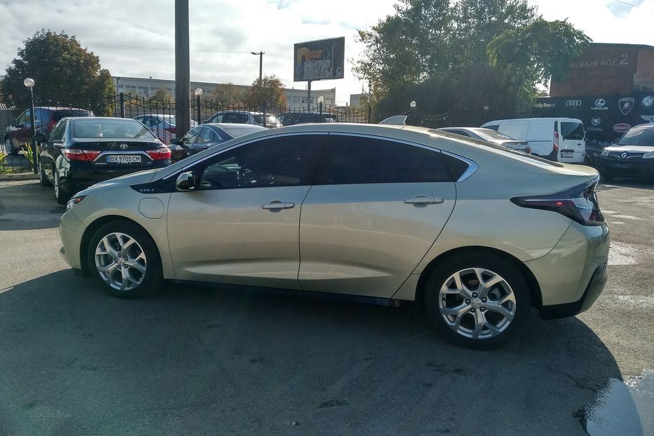 Продам Chevrolet Volt Premier 2017 года в Одессе