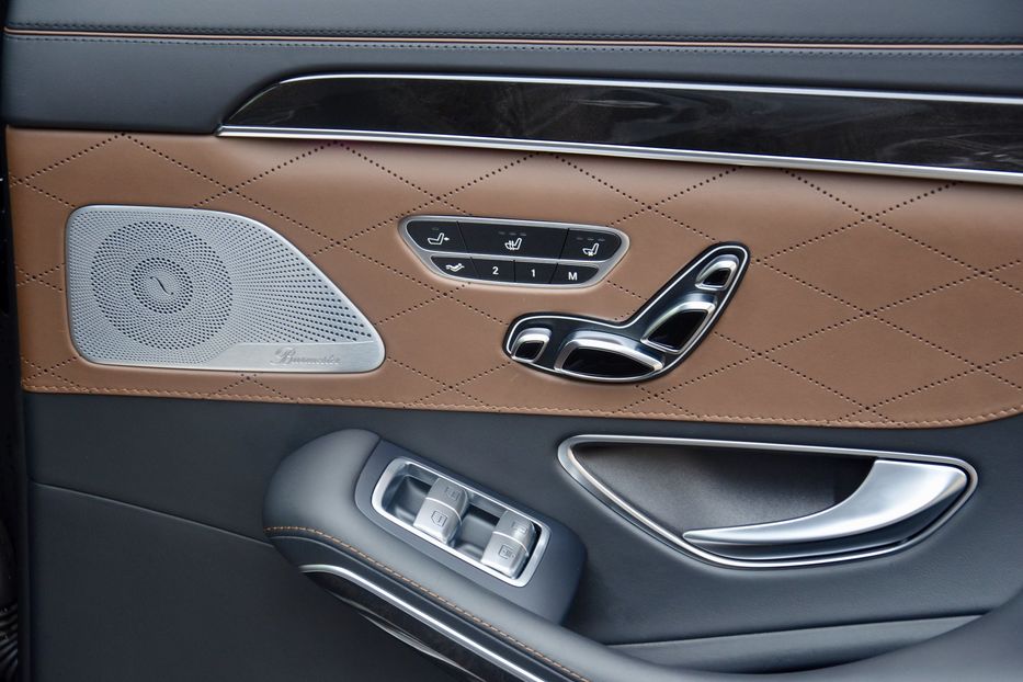 Продам Mercedes-Benz S-Class  S 63 AMG 2013 года в Киеве