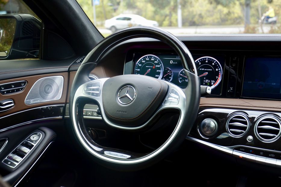Продам Mercedes-Benz S-Class  S 63 AMG 2013 года в Киеве