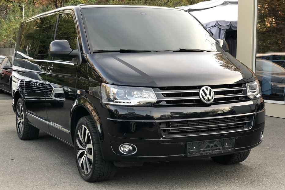 Продам Volkswagen Multivan HIGHLINE 4MOTION 2013 года в Киеве