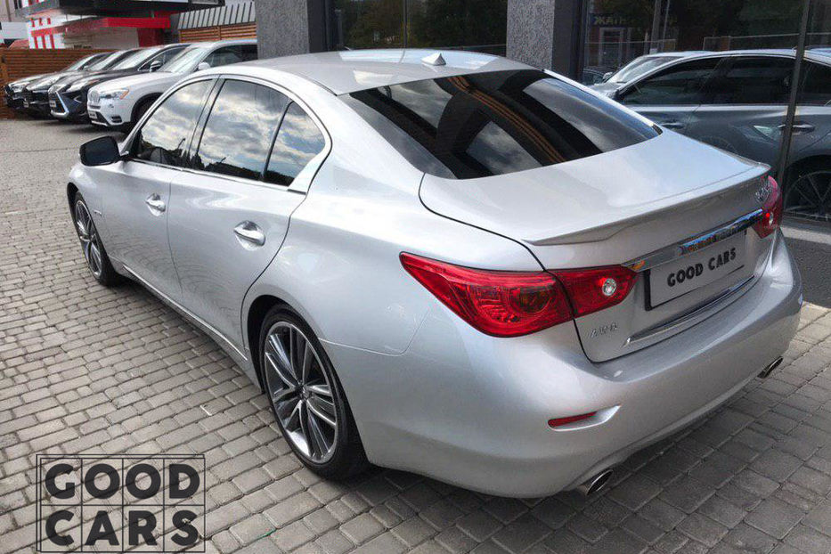 Продам Infiniti Q50 V6 3.5 HYBRID 350л.с 2014 года в Одессе